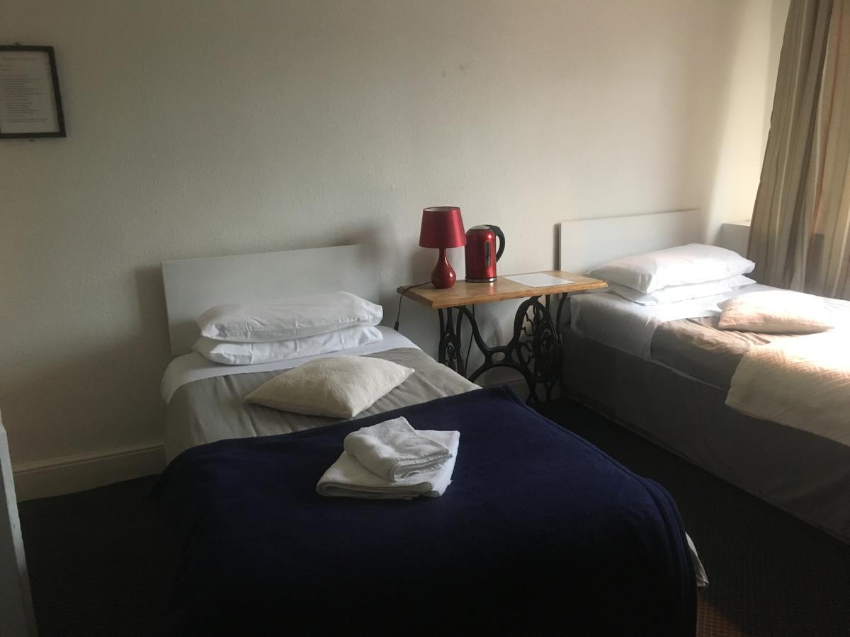 The George Hotel Kilsby Экстерьер фото